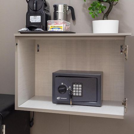Luxury Station Suite بولونيا المظهر الخارجي الصورة