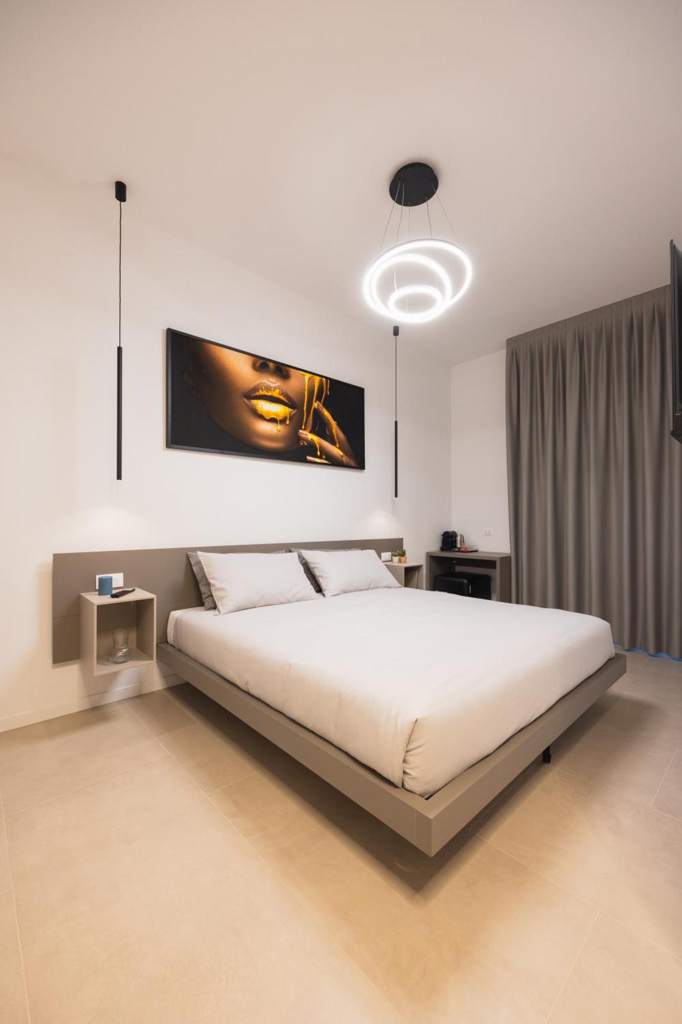 Luxury Station Suite بولونيا المظهر الخارجي الصورة