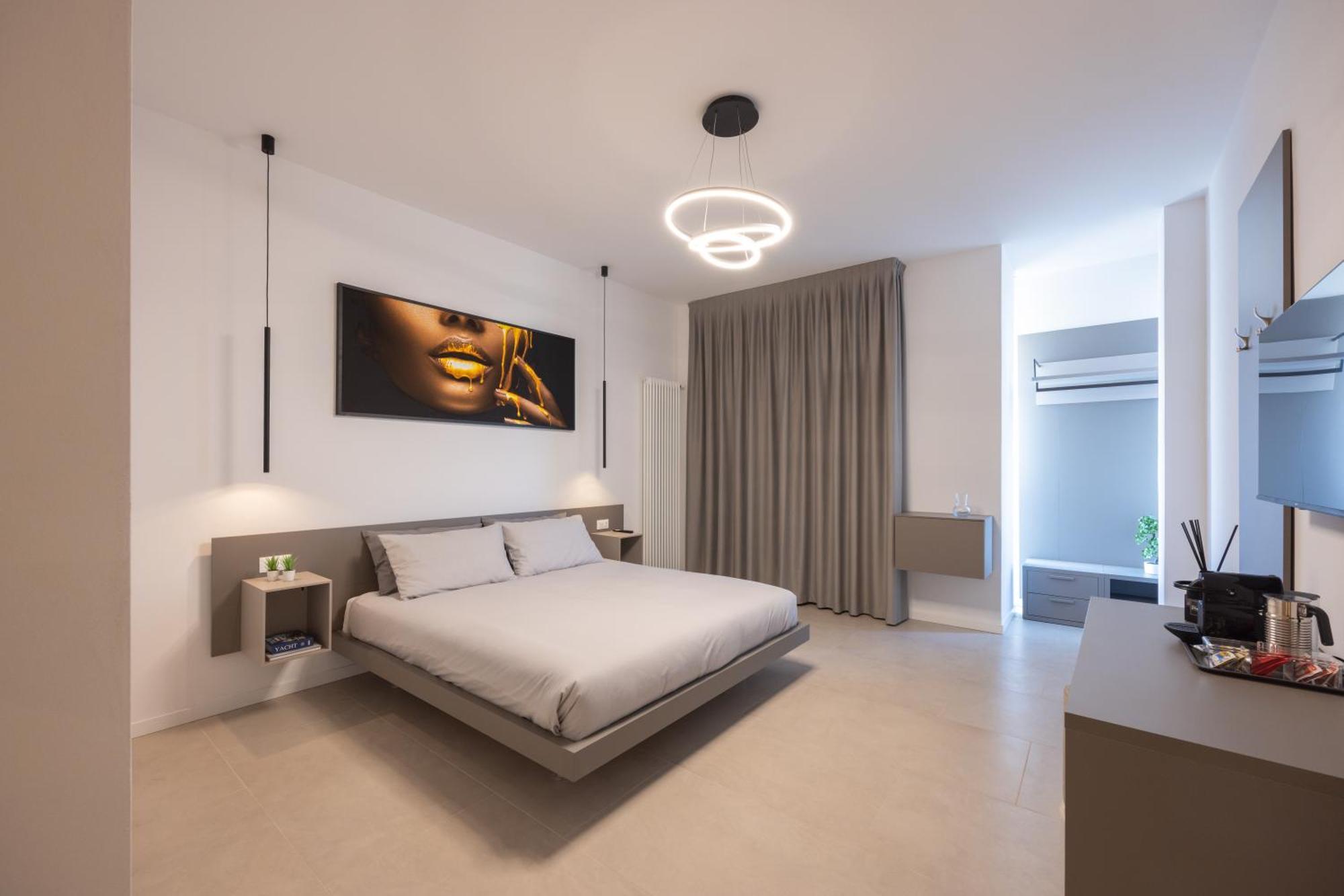 Luxury Station Suite بولونيا المظهر الخارجي الصورة