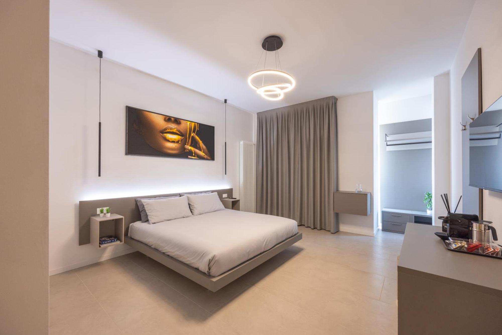 Luxury Station Suite بولونيا المظهر الخارجي الصورة