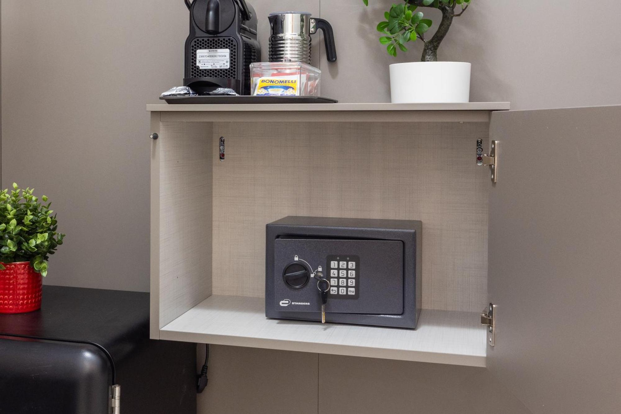 Luxury Station Suite بولونيا المظهر الخارجي الصورة