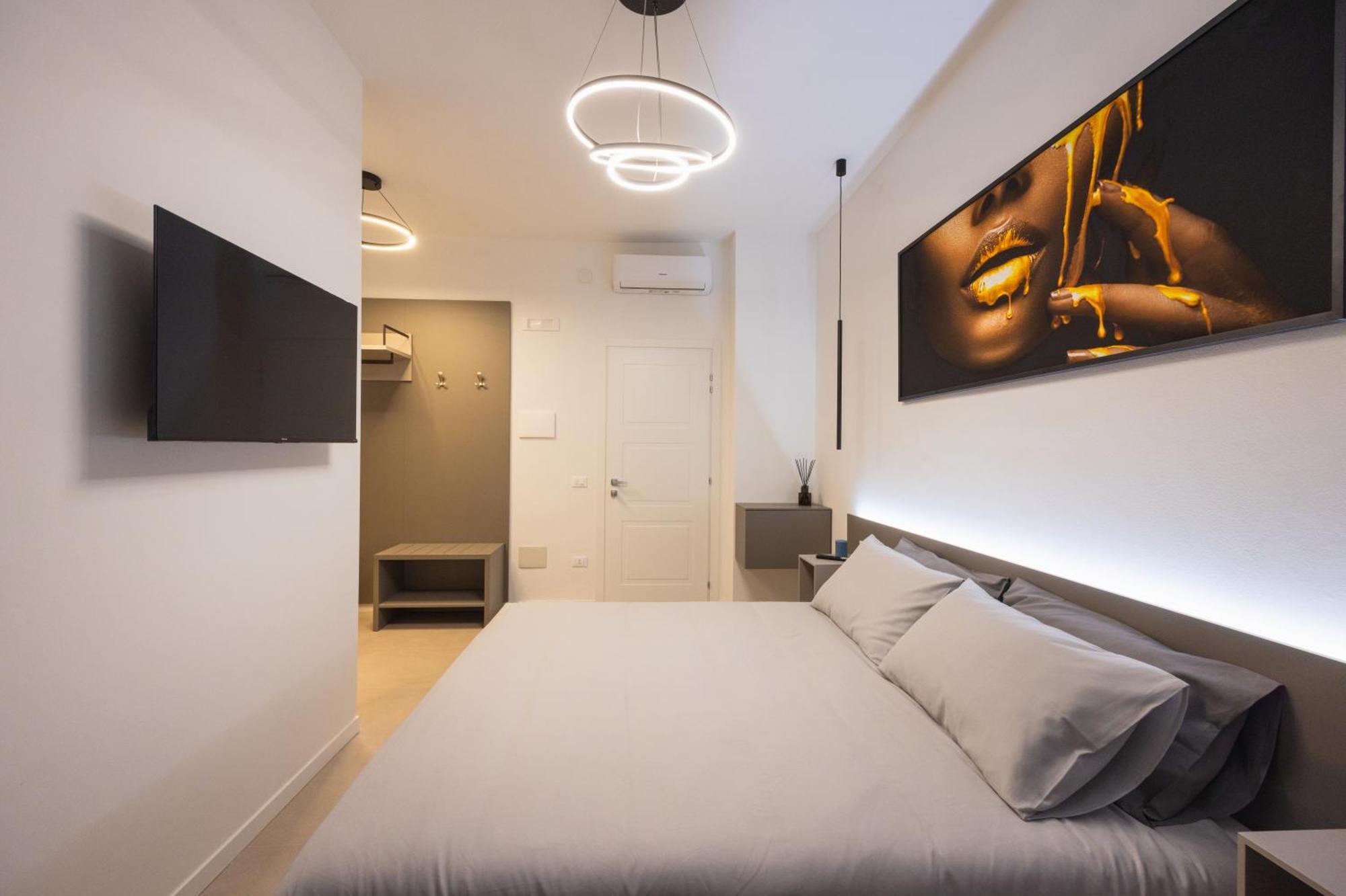 Luxury Station Suite بولونيا المظهر الخارجي الصورة