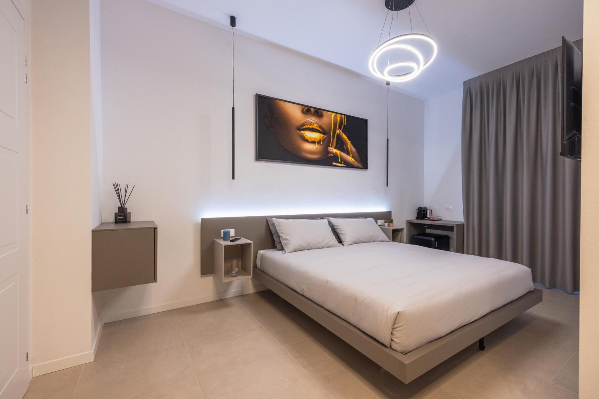 Luxury Station Suite بولونيا المظهر الخارجي الصورة