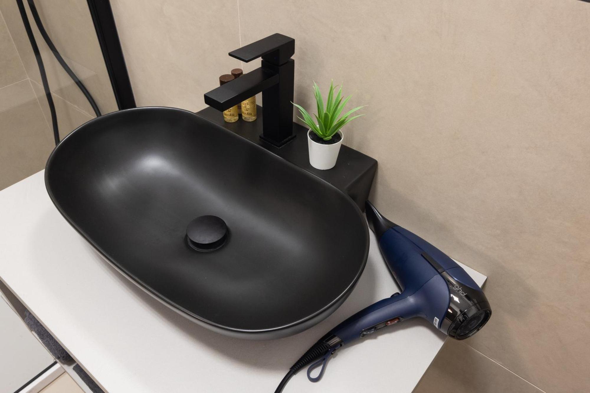 Luxury Station Suite بولونيا المظهر الخارجي الصورة