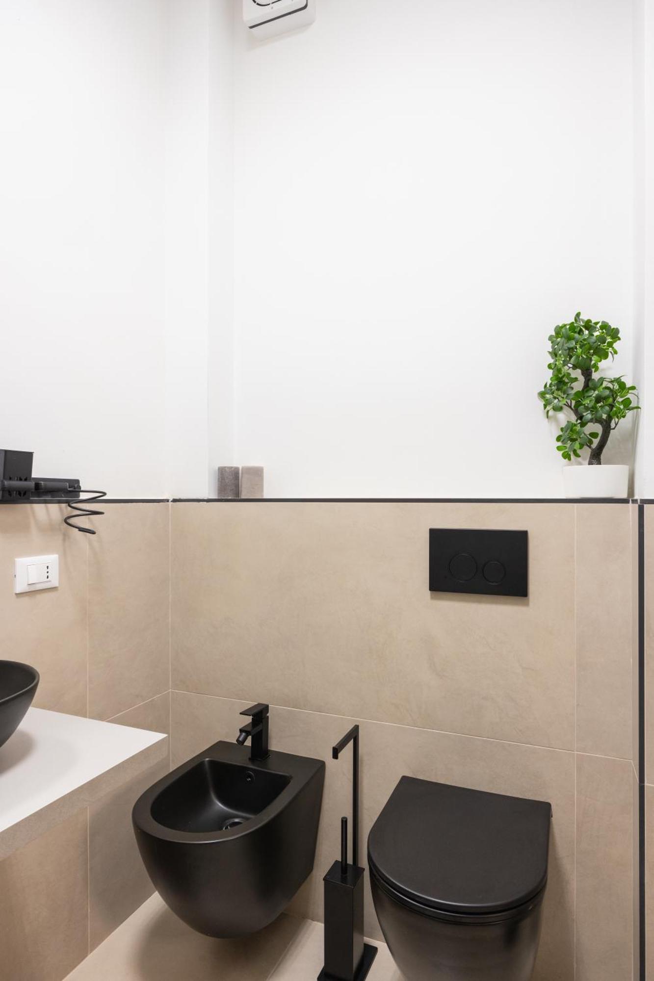 Luxury Station Suite بولونيا المظهر الخارجي الصورة