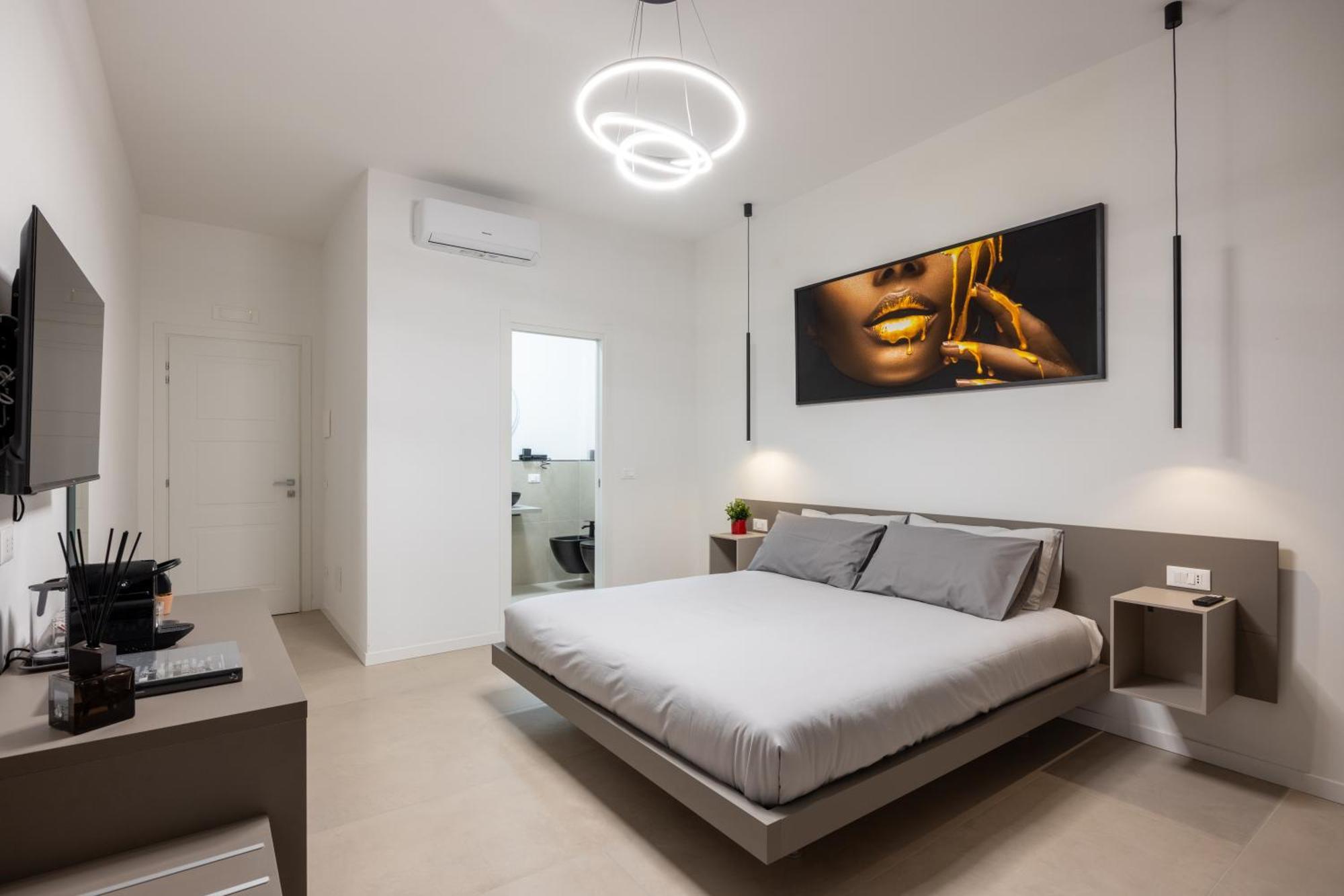 Luxury Station Suite بولونيا المظهر الخارجي الصورة