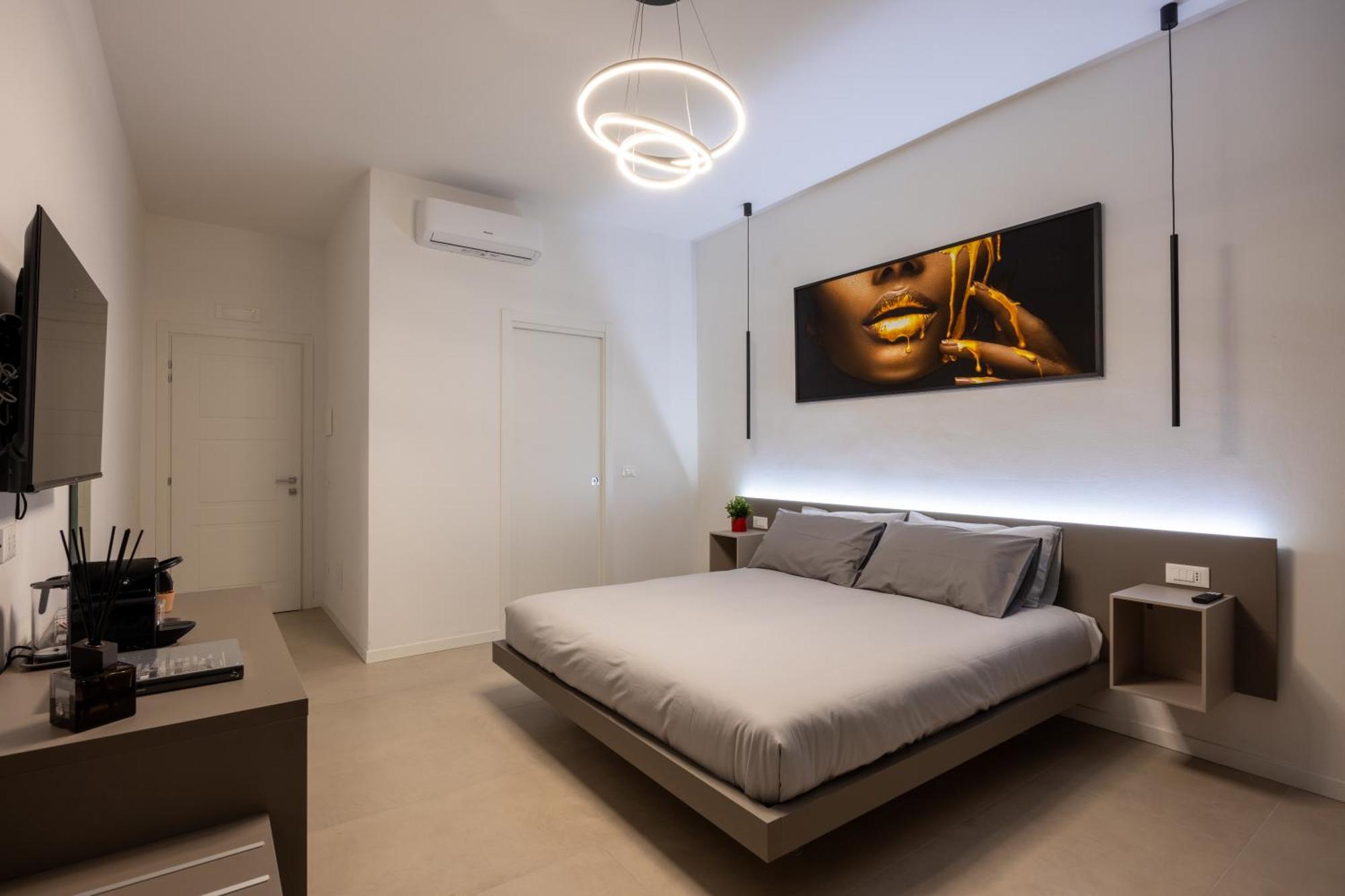 Luxury Station Suite بولونيا المظهر الخارجي الصورة